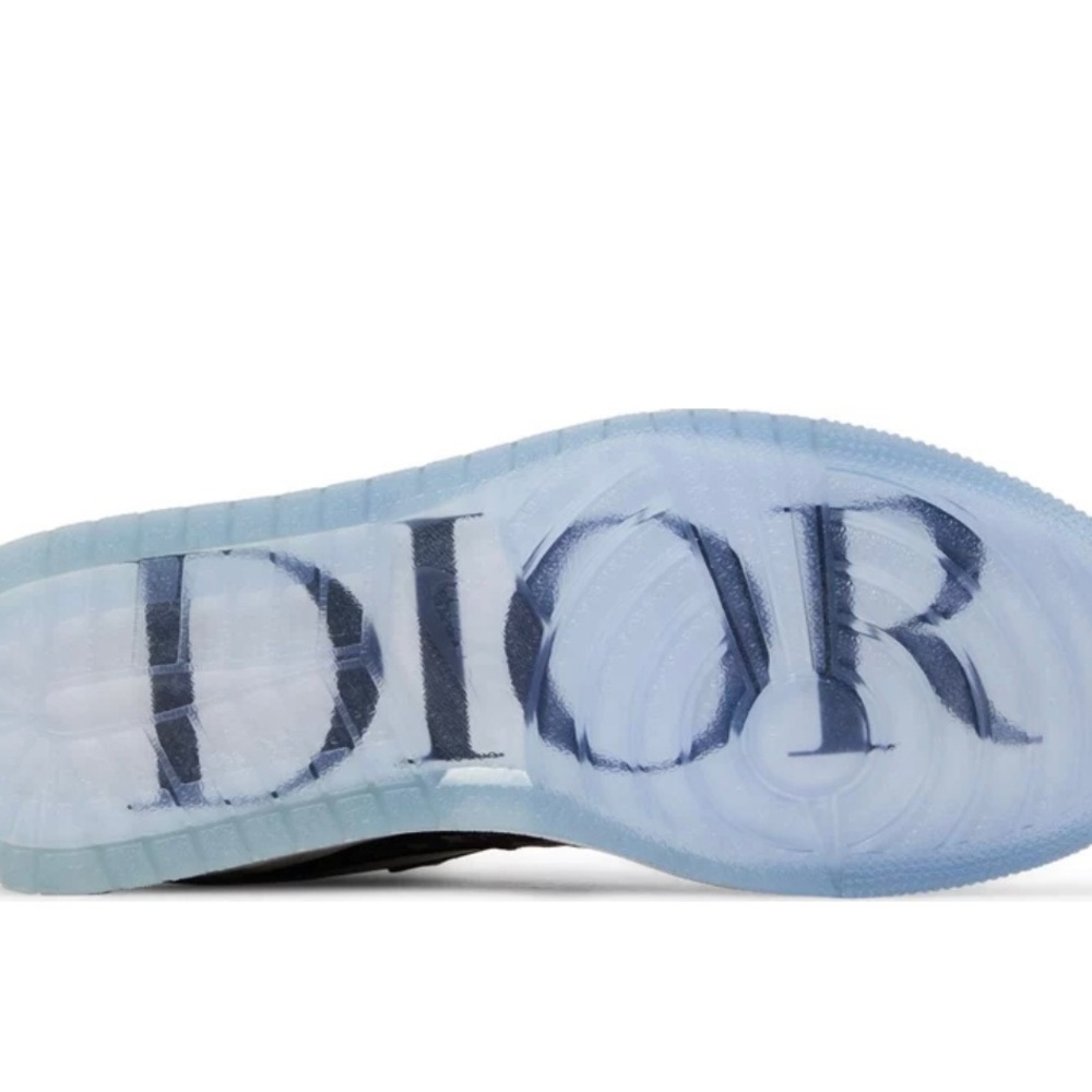 ATTENTION COLLECTOR’s!!! DIOR X AIRJORDAN - Picture 2 of 7
